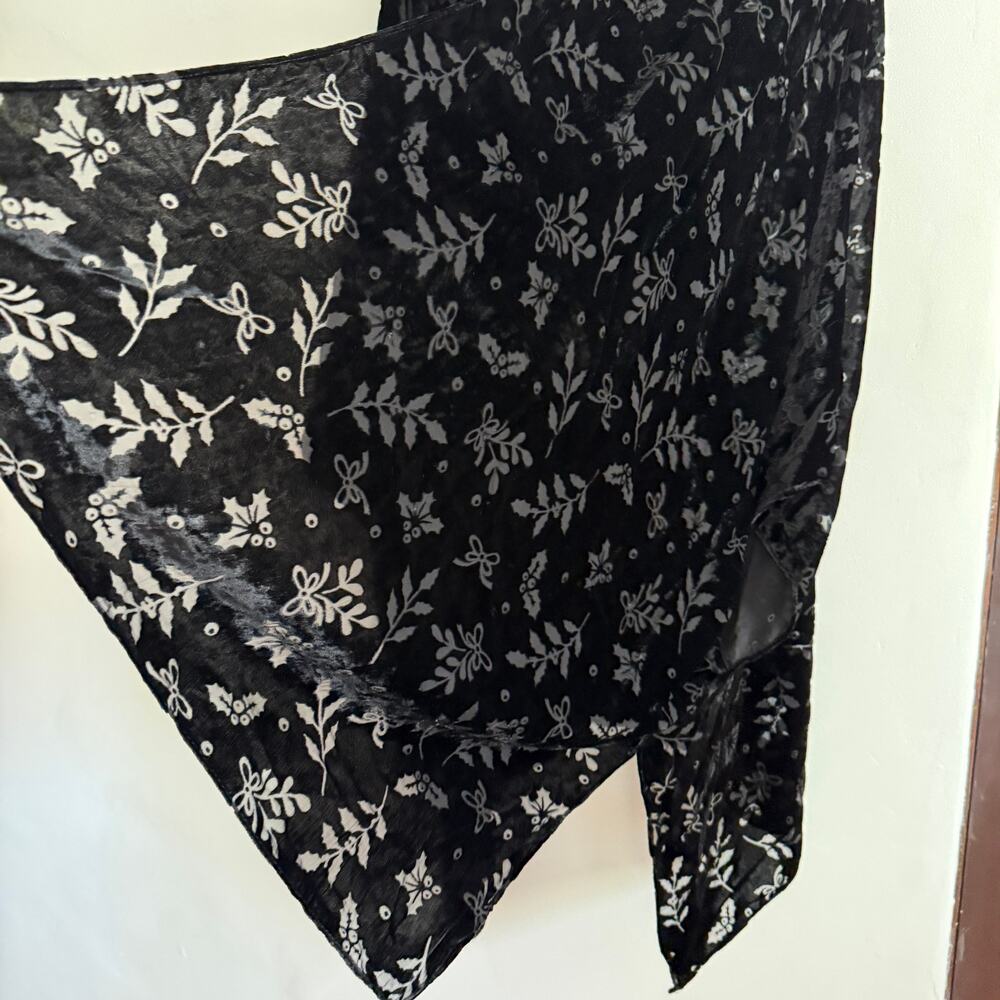 TORRID | Black Burnout Velvet Open Front Kimono | One Size - Picture 5 of 6